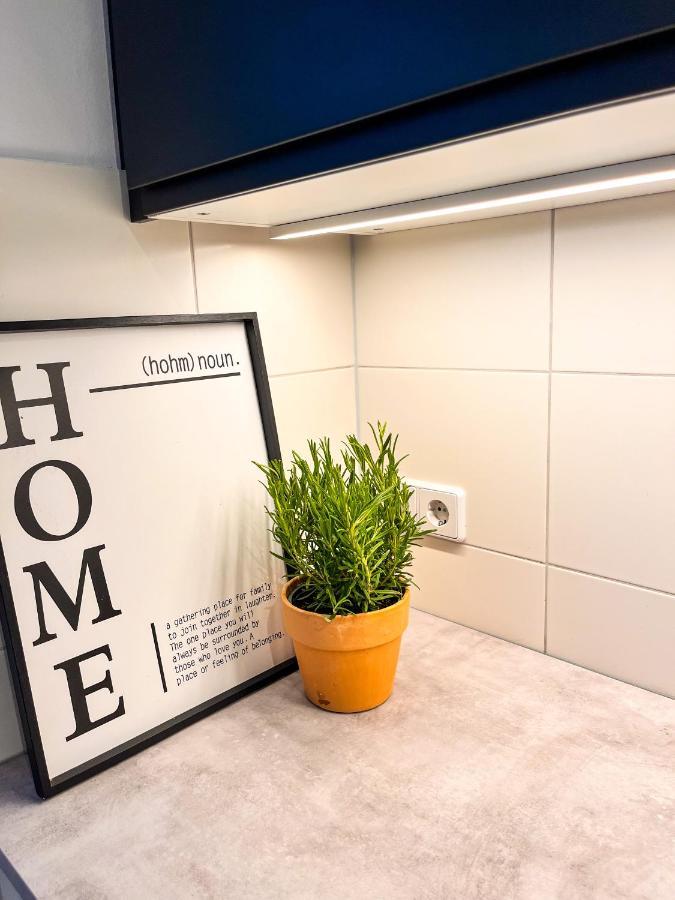 Apartment 01 Bedroom In Mitte-up To 5 People-private Free Parking Berlin